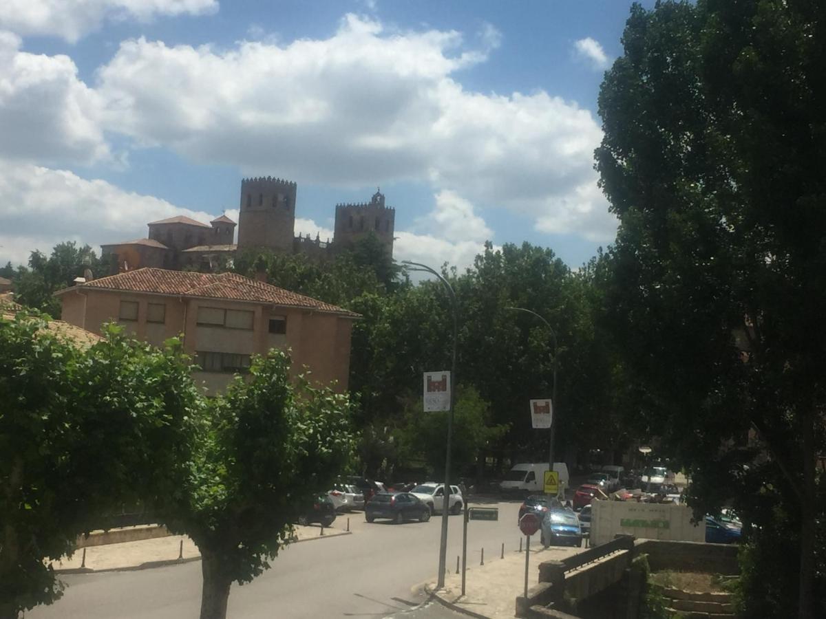 Alojamientos Siguenza Aptos Turisticos Bagian luar foto